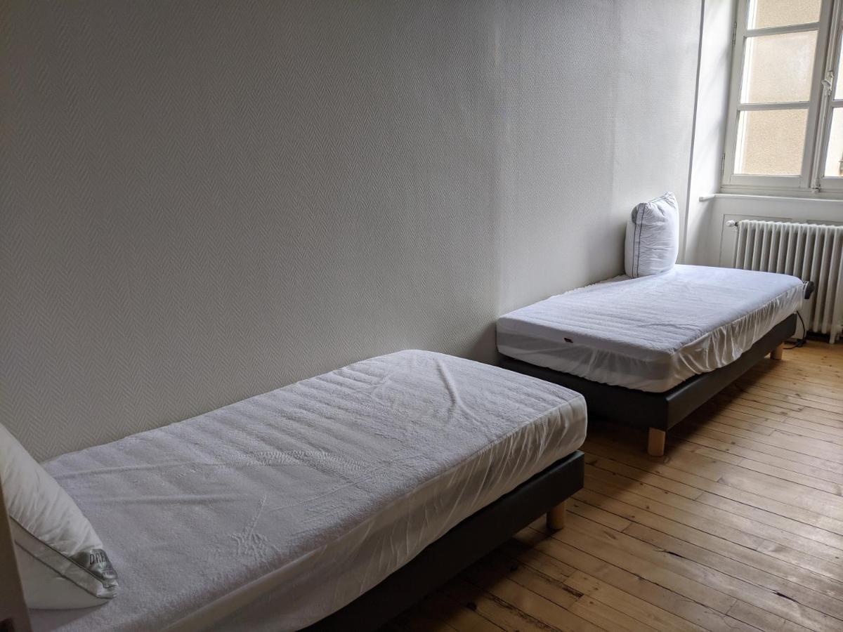Logis de la Grande Rue, appartement cœur de ville, spacieux, lumineux 6 pers La Flèche Extérieur photo